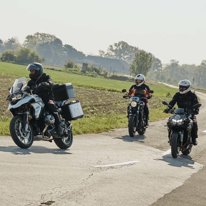 Impulse, Modular Motorcycle Smart Communication Helmet with Mesh Intercom